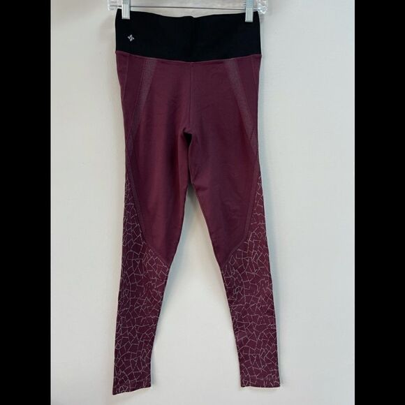 NUX SEAMLESS WINE COLOR HIGH RISE GEOMETRIC SHAPE LEGGINGS M - Picture 1 of 4